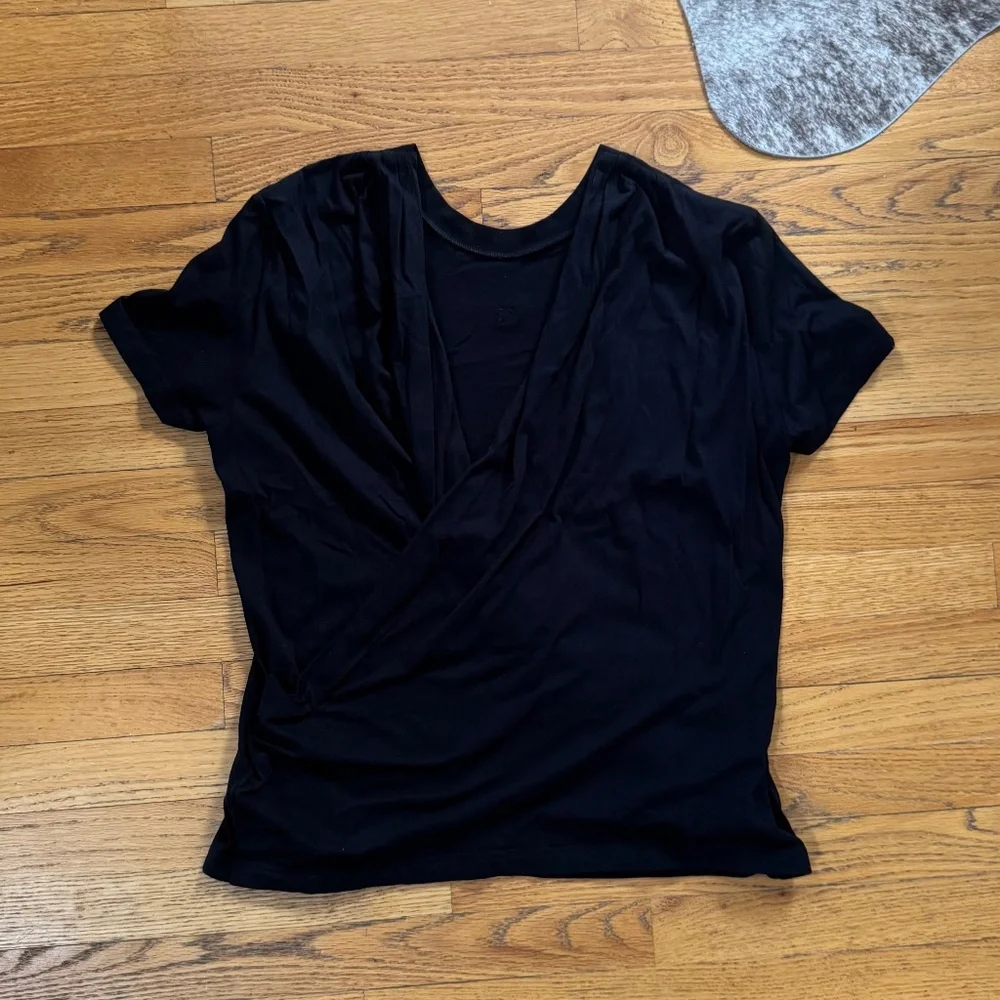 GIVENCHY BNWT Tee w/4G Emblem, Draped Back in Black Silver Size M - Picture 9 of 10